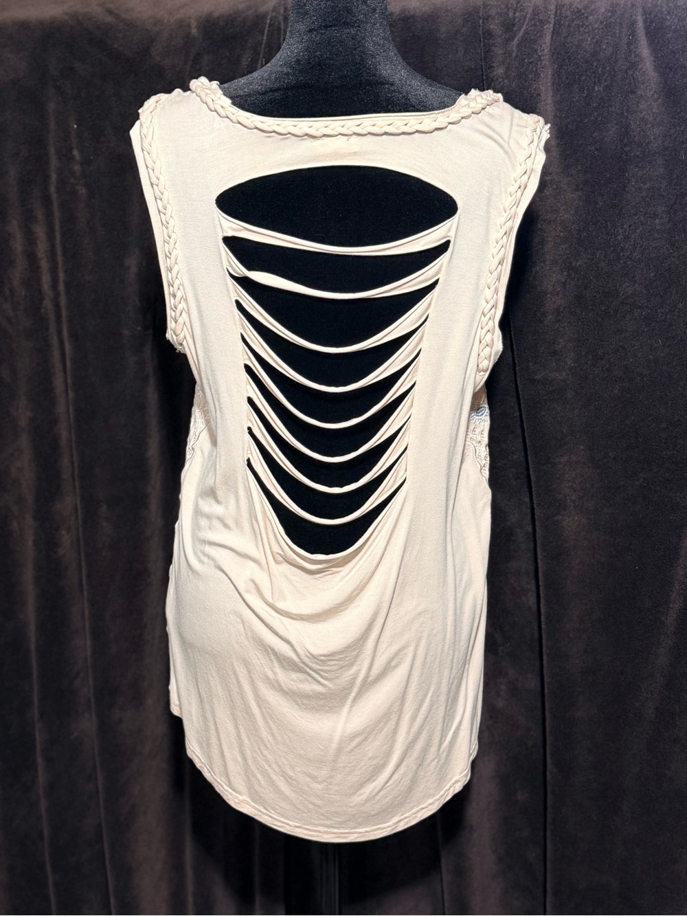 NWOT  POL Cream Braided-Trim Sleeveless Tank with Embroidered Side - Picture 3 of 6